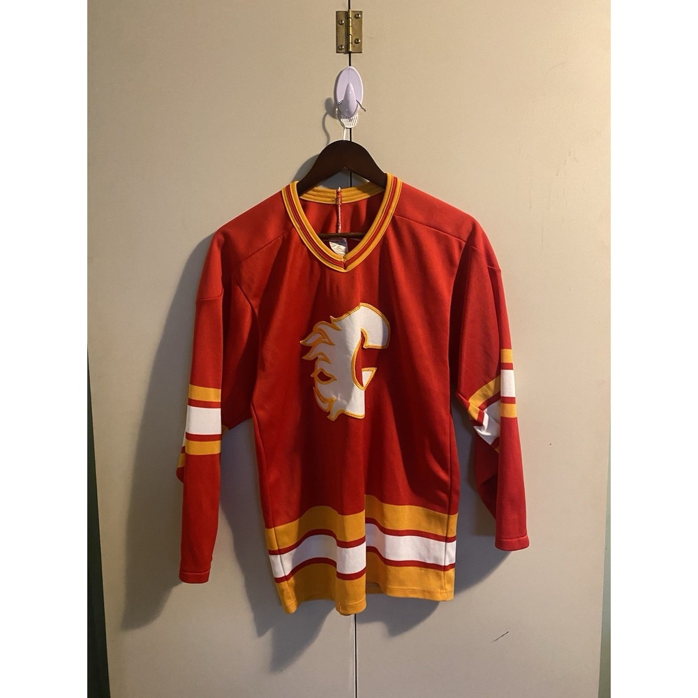 Vintage CCM Calgary Flames Jersey Men’s S NHL Hockey Retro 80s 90s